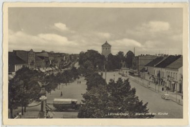 Gi�ycko - Rynek z ko�cio�em ewangelickim